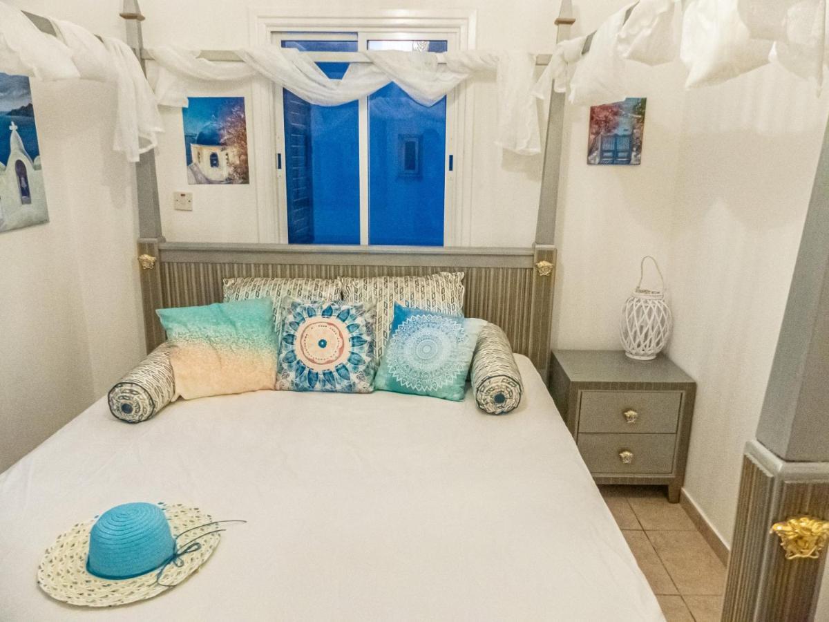 Greek Island Style 2 Bedroom Villa With Pool Next To The Sea Lárnaca Exterior foto