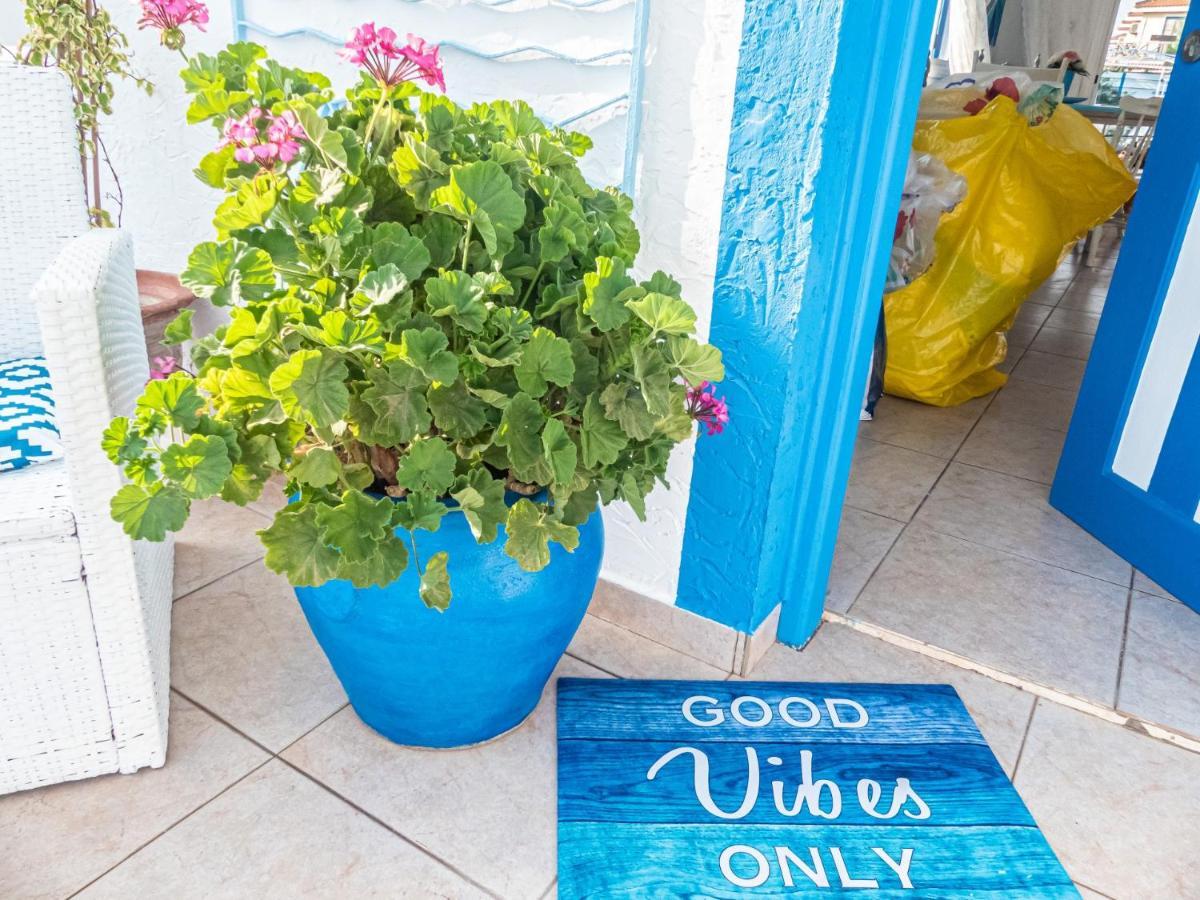 Greek Island Style 2 Bedroom Villa With Pool Next To The Sea Lárnaca Exterior foto