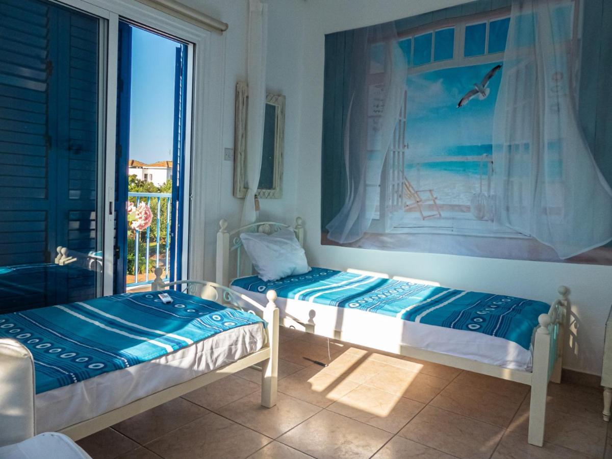 Greek Island Style 2 Bedroom Villa With Pool Next To The Sea Lárnaca Exterior foto