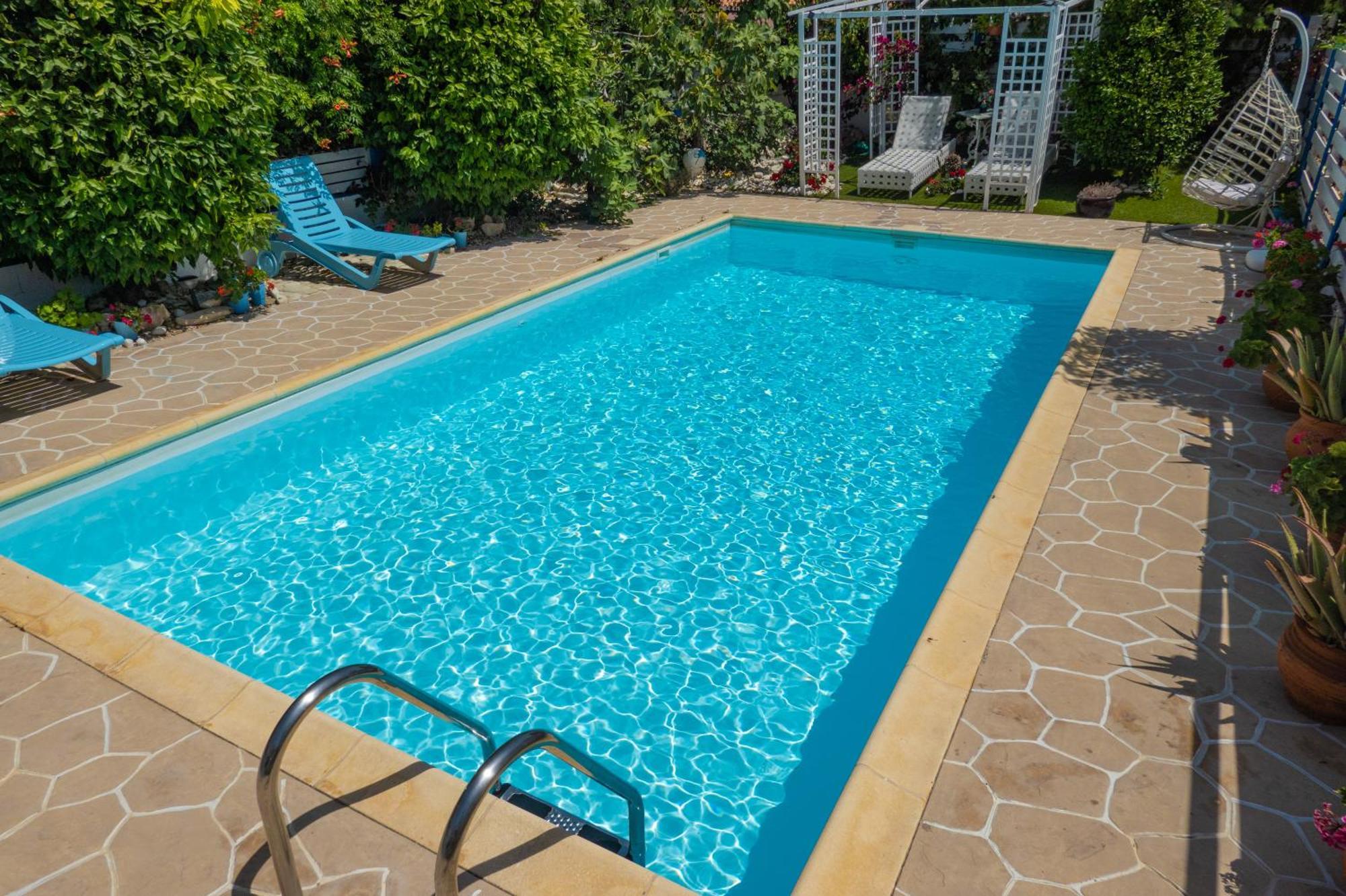 Greek Island Style 2 Bedroom Villa With Pool Next To The Sea Lárnaca Exterior foto